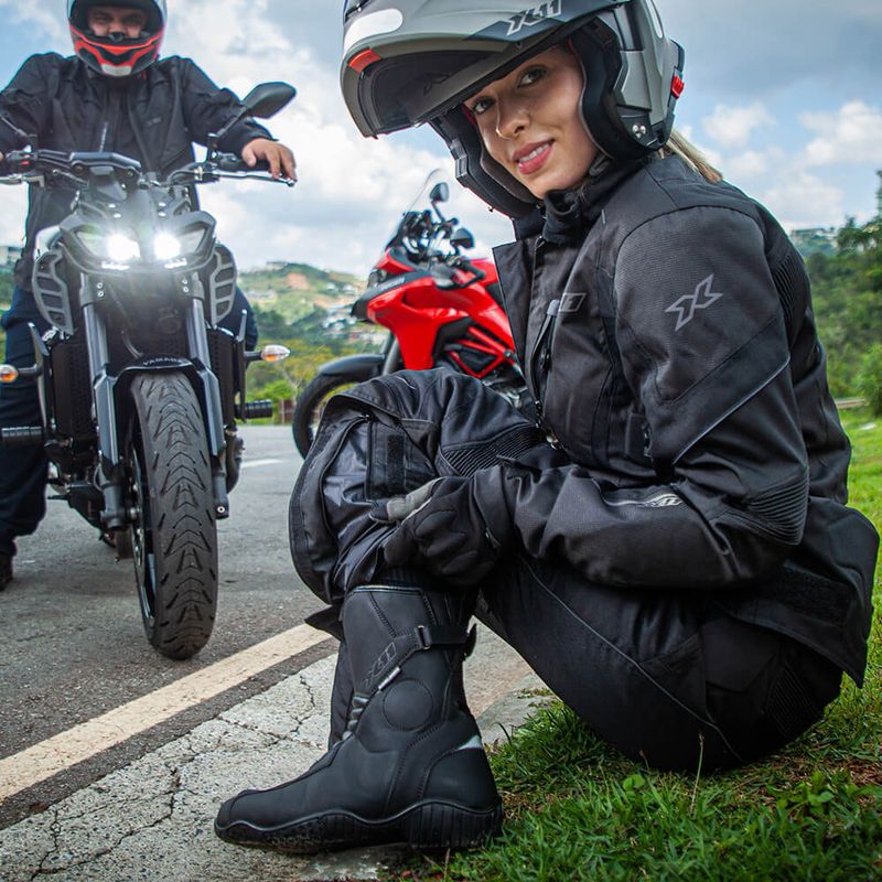 Bota-X11-Celeste-Cano-Medio-Feminina6