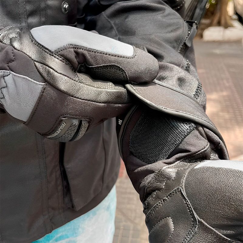 LUVA-ASW-ADVENTURE-PRETO-CINZA-8