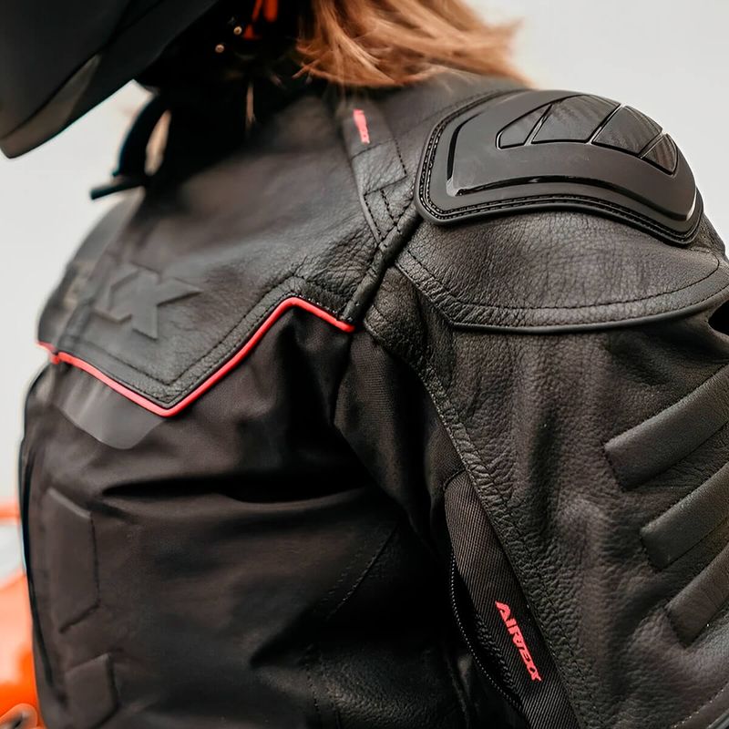 JAQUETA-FEMININA-TEXX-FALCON-V2-PRETO-VERMELHO-8