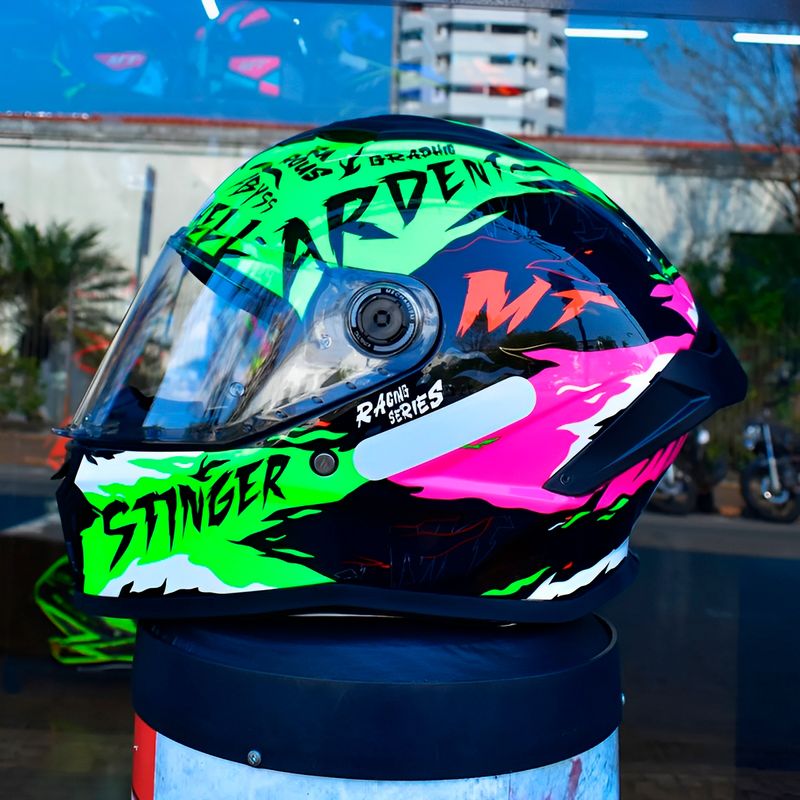Capacete MT Stinger 2 Ardent C13 Preto Amarelo Fluor 4.jpg
